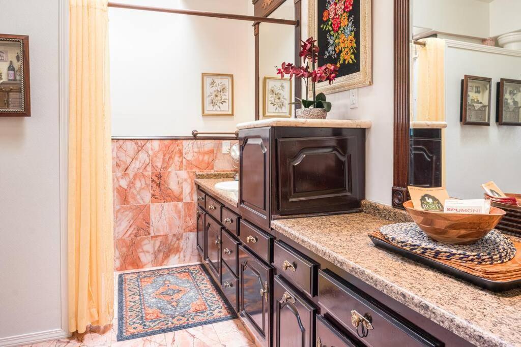 Casa de férias Entire Second Flr - Santa Monica Luxury